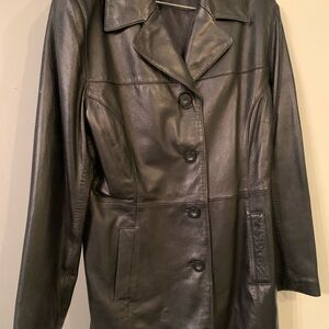 Elegant Black Leather Women's Jacket
